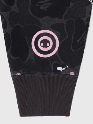 Black Kuromi 2026 camo hoodie crafted with durable stitching and smooth zip fastening for everyday layering