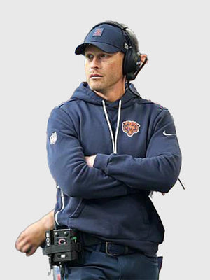 Chicago Bears Nike Sideline Club pullover hoodie in navy designed for everyday comfort and casual wear