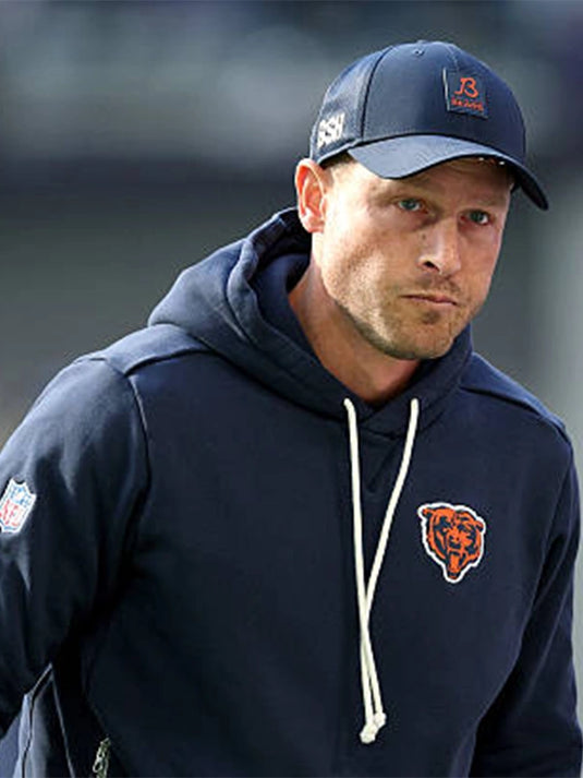 Chicago Bears coach-inspired Nike Sideline Club pullover hoodie in navy with casual outerwear design