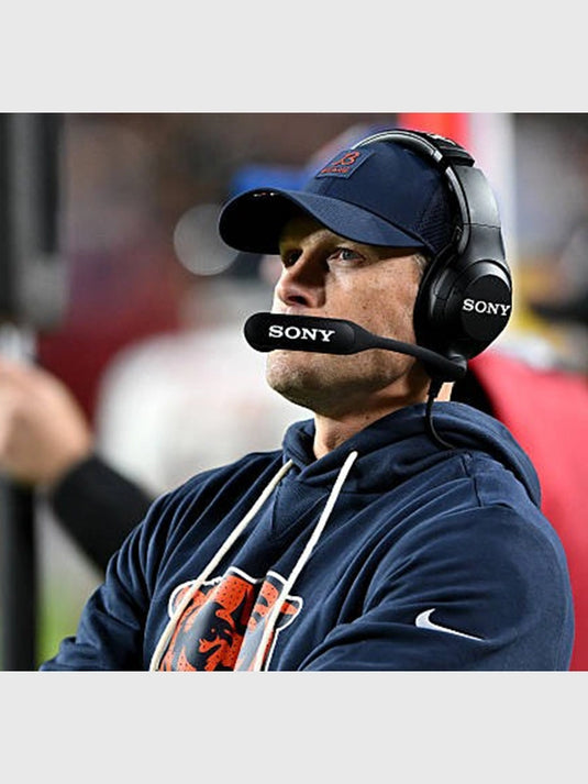 Ben Johnson 2025 Chicago Bears Nike Sideline Hoodie in navy, designed for everyday warmth and athletic appeal.