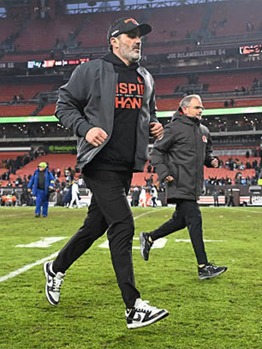 Black Nike sideline bomber jacket recreated from Kevin Stefanski’s 2025 Cleveland Browns look with a structured fit