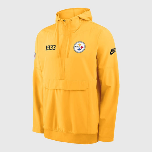 Nike Steelers 1933 Alt Option Route Anorak recreated with adjustable hood, front zip, and team-inspired graphics.