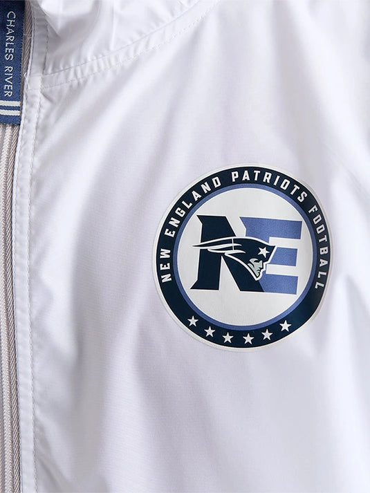 Charles River x Patriots 2026 unisex pullover jacket in white featuring functional half-zip closure and portable design