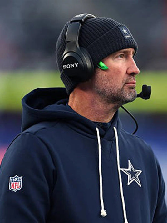 Dallas Cowboys Nike Sideline Club hoodie in navy featuring a relaxed pullover fit and everyday warmth