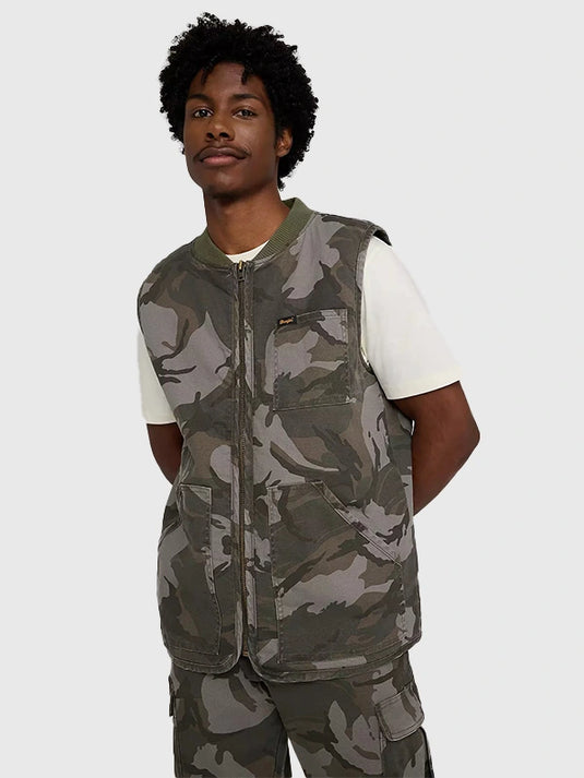 Wrangler x Stranger Things S05 grey camouflage vest featuring full-zip front and streamlined silhouette
