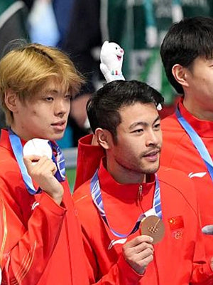 Recreated Milano Cortina 2026 Winter Olympics red Team China jacket offering lightweight warmth and clean performance look