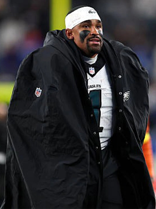 Jalen Hurts 2025 Philadelphia Eagles sideline black cape coat featuring a flowing, oversized design.