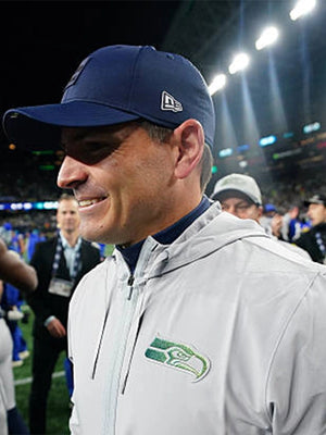 Recreation Seahawks 2025 Rivalries hooded anorak jacket with clean half-zip outerwear construction