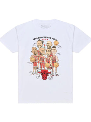 Derrick Rose 2010–11 caricature t-shirt by Mitchell & Ness in Chicago Bulls white design