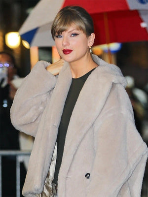 Recreation of Taylor Swift’s faux fur teddy coat from The Late Show With Stephen Colbert featuring a plush and cozy texture