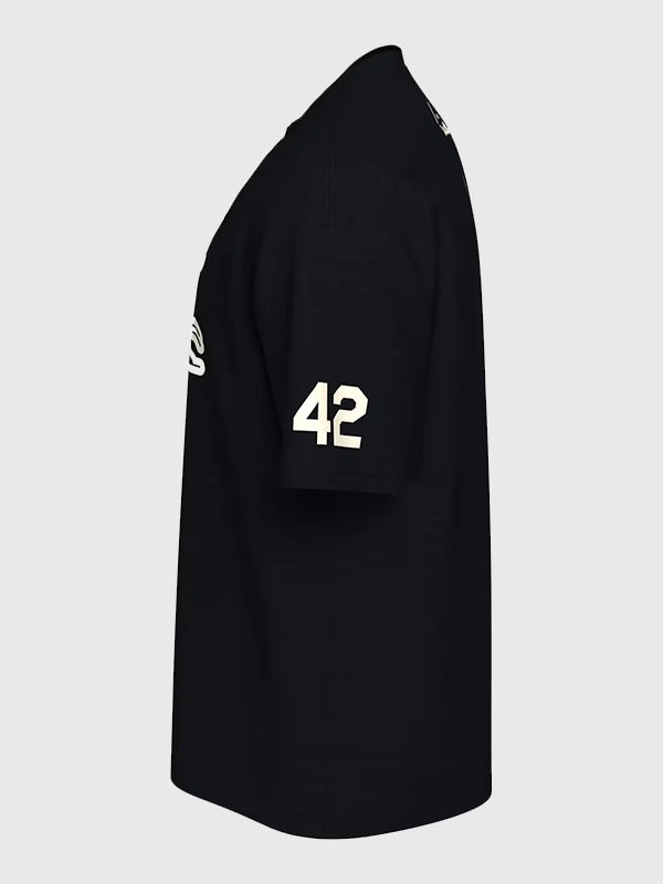 Nike Sportswear Club Jackie Robinson T-Shirt crafted in a relaxed silhouette with smooth jersey fabric and subtle chest print