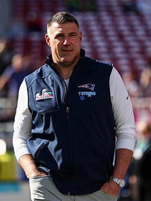 Recreated Super Bowl LX Mike Vrabel New England Patriots sideline T Strong vest in navy with full-zip design and performance fleece