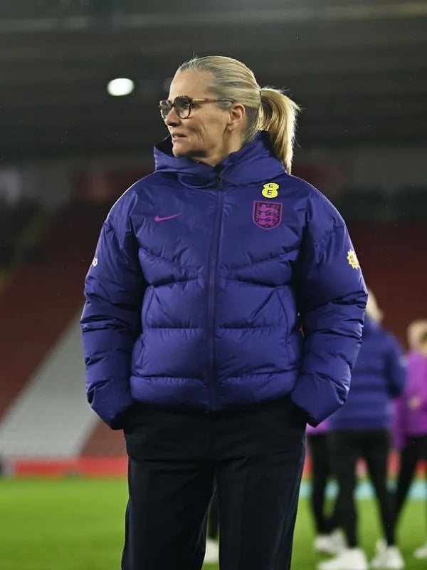 Recreated Sarina Wiegman–inspired England Lionesses women’s purple puffer jacket with hood and lightweight padding