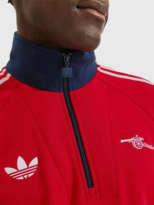 Unisex Arsenal adidas 2025/26 red half-zip fleece jacket combining comfort, performance look, and versatile outerwear design